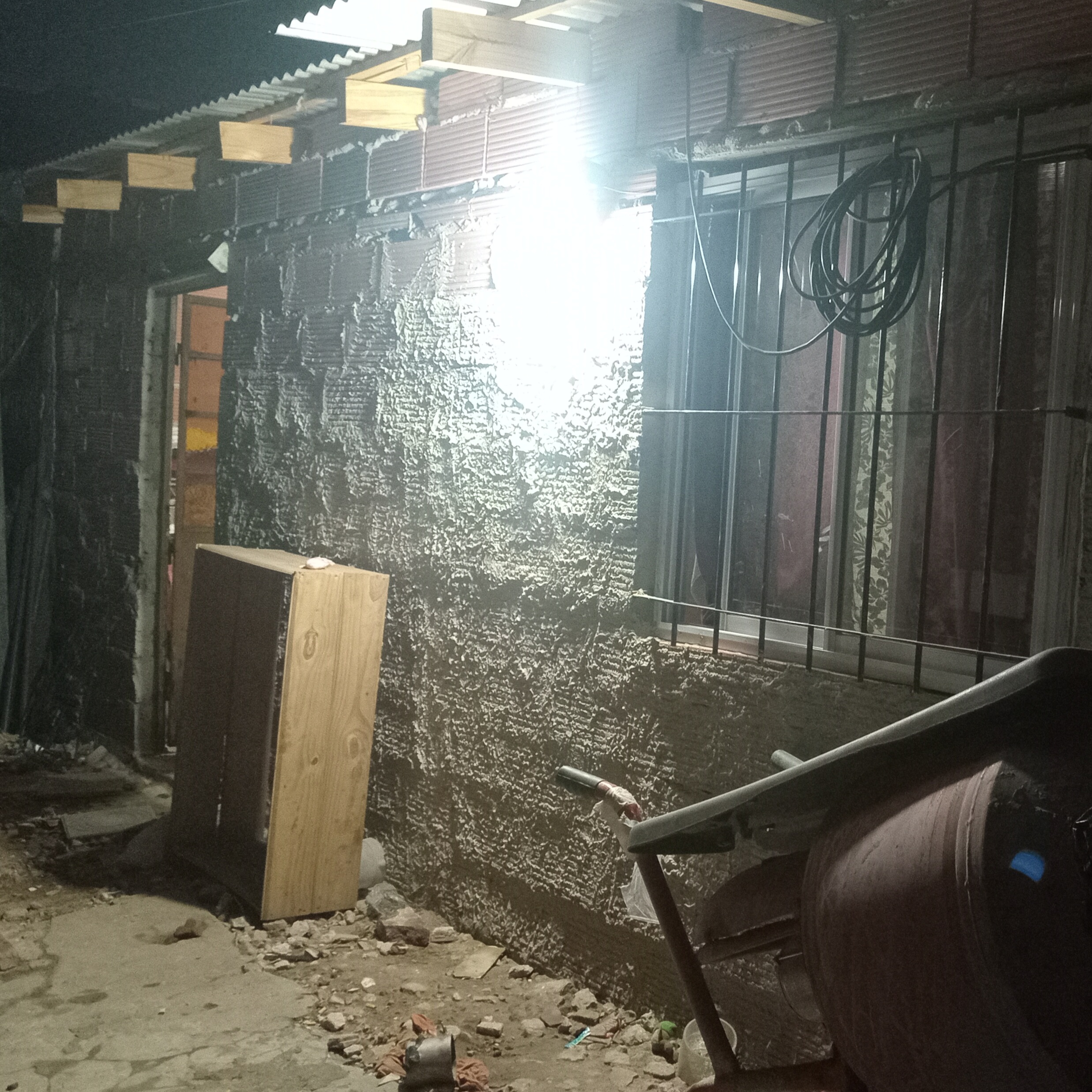 Ayuda para terminar nuestra casa